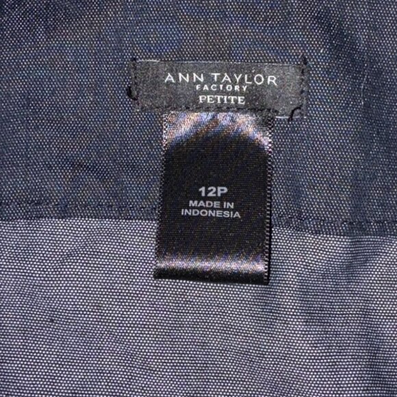 Ann Taylor Factory Wrap Front Chambray Pencil Skirt-Blue-12P-GUC - Picture 4 of 6